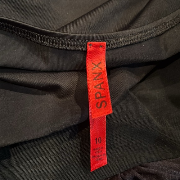 Spanx swimtop, size 10 - Picture 3 of 5